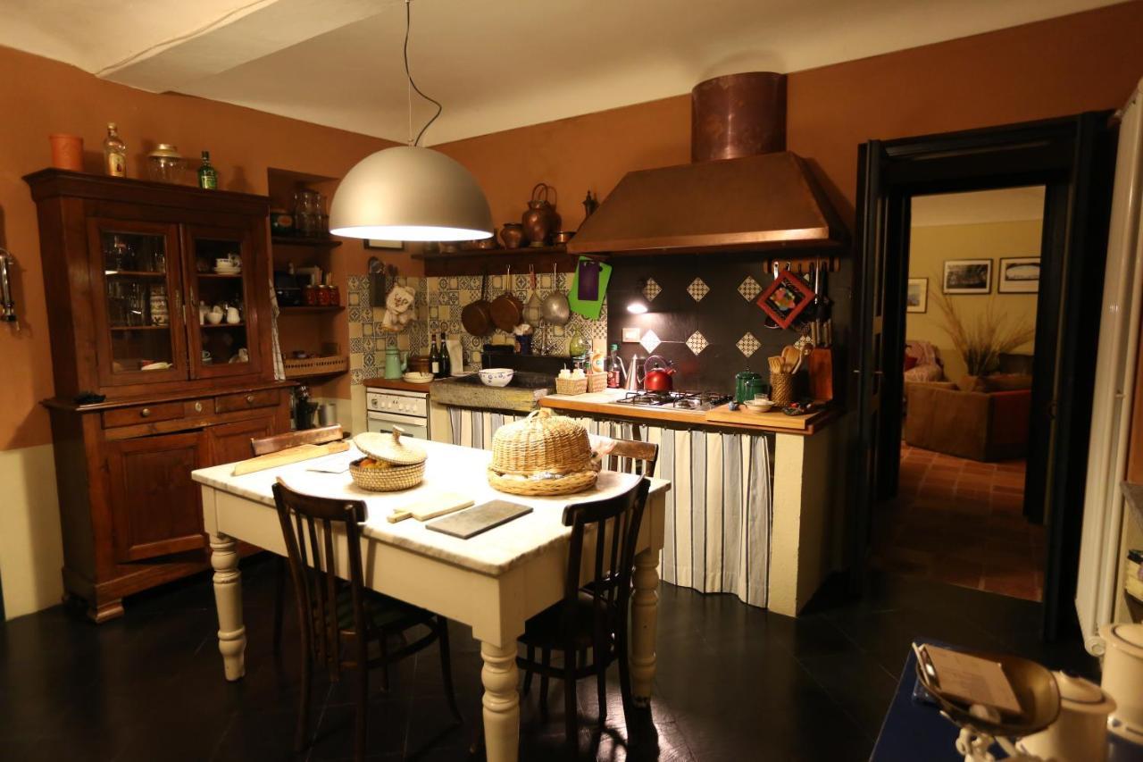 Sotto La Luna Bruna B&B Cocconato Kültér fotó