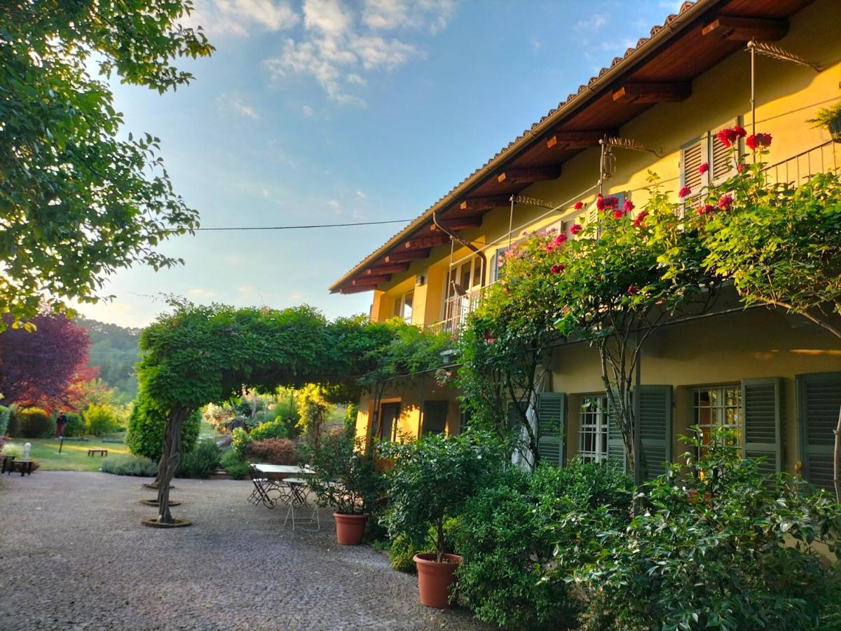 Sotto La Luna Bruna B&B Cocconato Kültér fotó