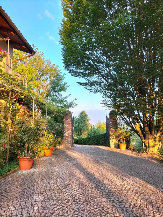 Sotto La Luna Bruna B&B Cocconato Kültér fotó