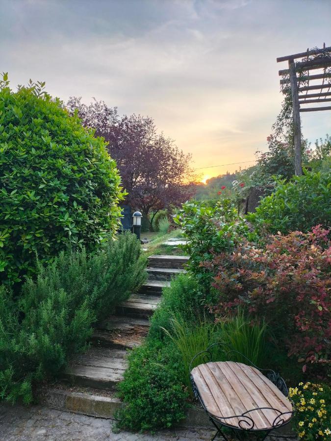 Sotto La Luna Bruna B&B Cocconato Kültér fotó