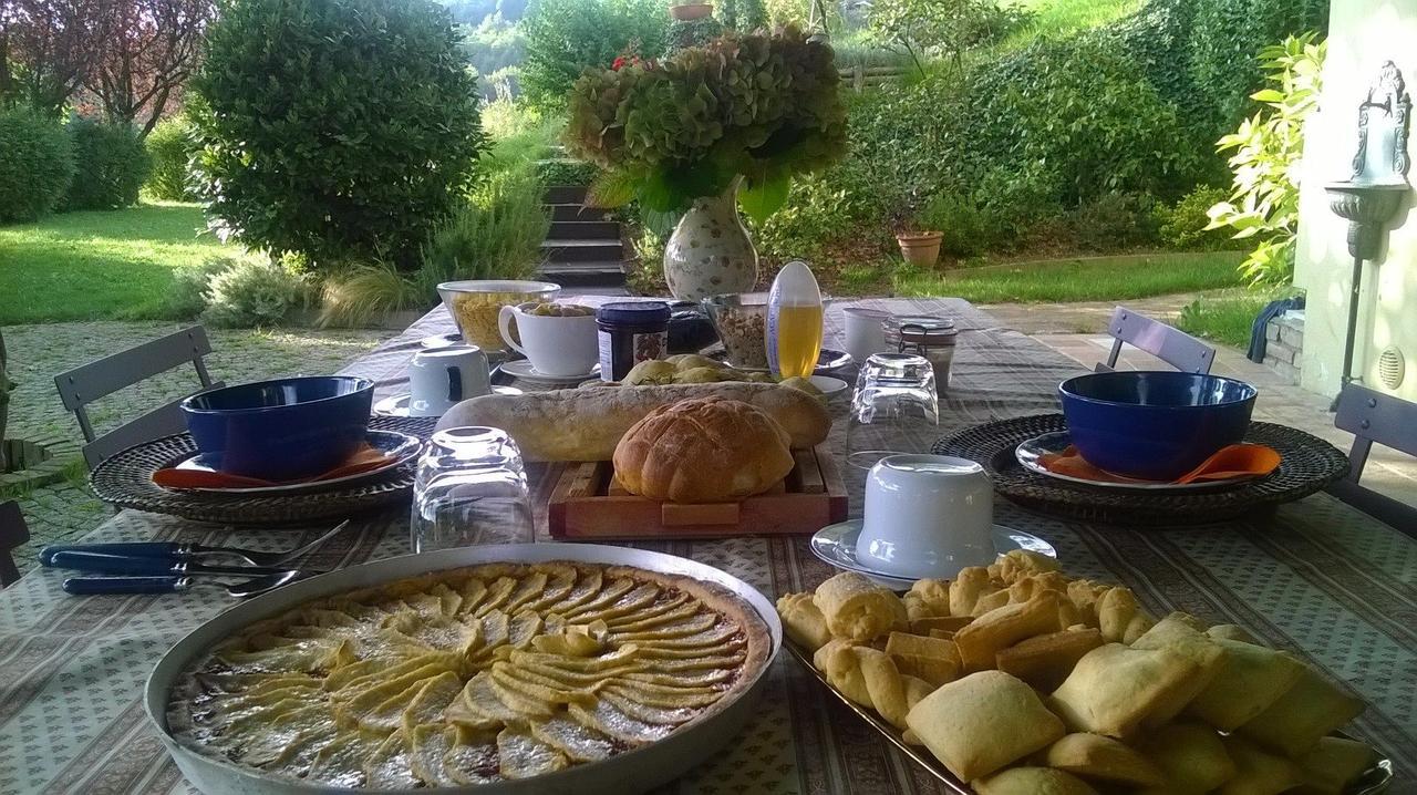Sotto La Luna Bruna B&B Cocconato Kültér fotó